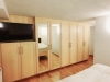 Kleiderschrank